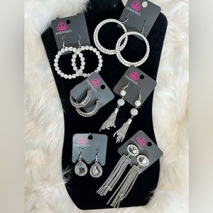 Lot #11 of 6 pieces fashion earrings